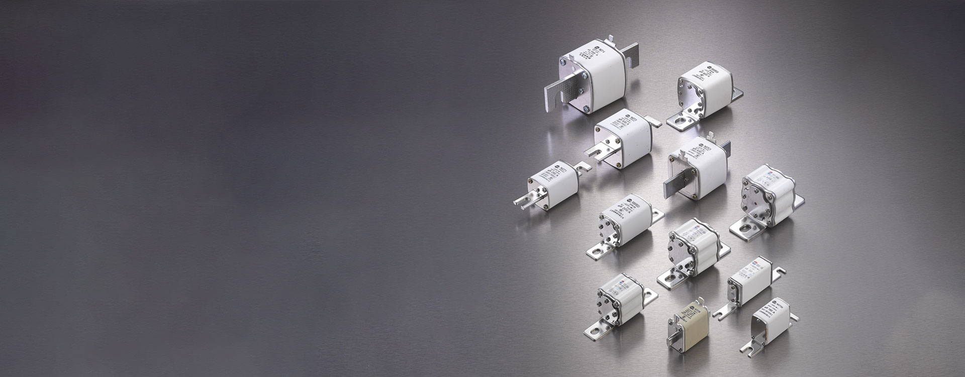 Koop NH Fuse Links and Base