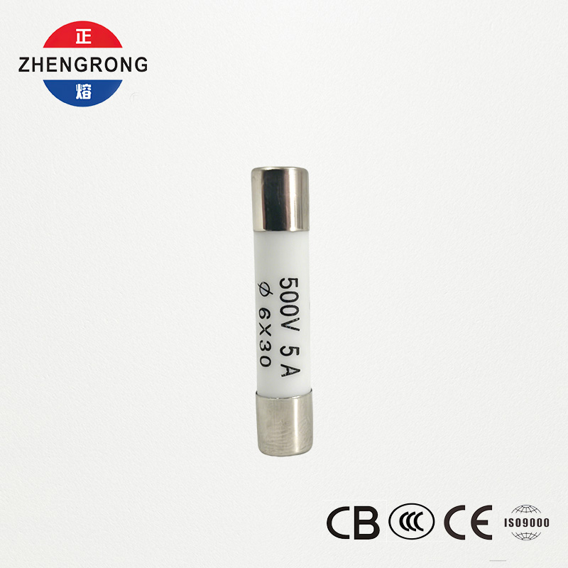 Hoogwaardige 6 * 30 mm R058-zekeringen 5A voor internationale distributeurs