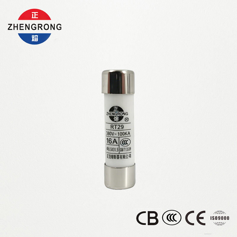 Groothandel 8,5 * 31,5 R014 16A aanpasbare zekeringen