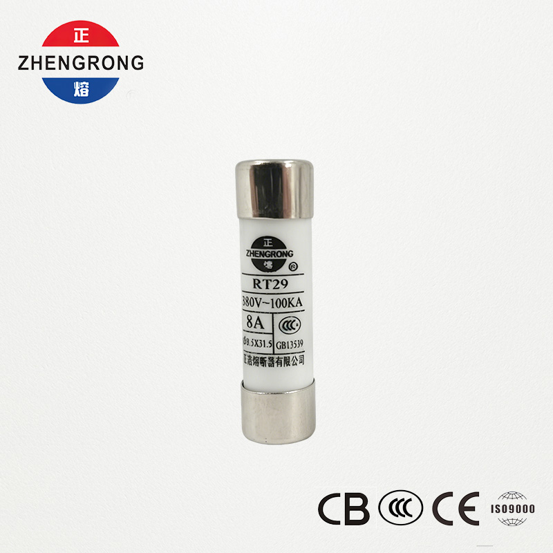 Groothandel 8,5 * 31,5 R014 8A aanpasbare zekeringen